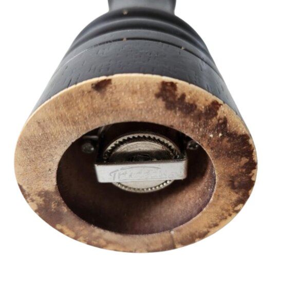 Trudeau 27cm Dark Wood Pepper Grinder Mill – Good Working Condition - Picture 9 of 10